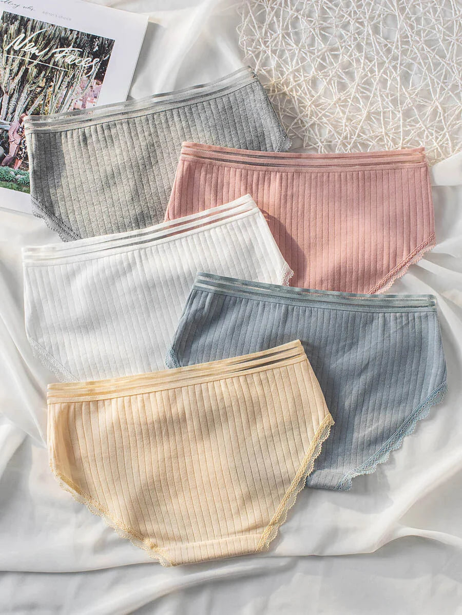 Premium Imported Underwear - Women Pack Of 4 Briefs