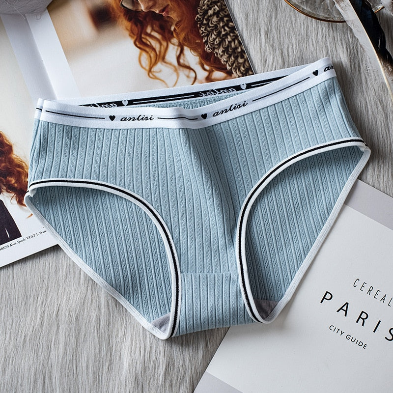 Premium Imported Underwear - Women Pack Of 4 Briefs