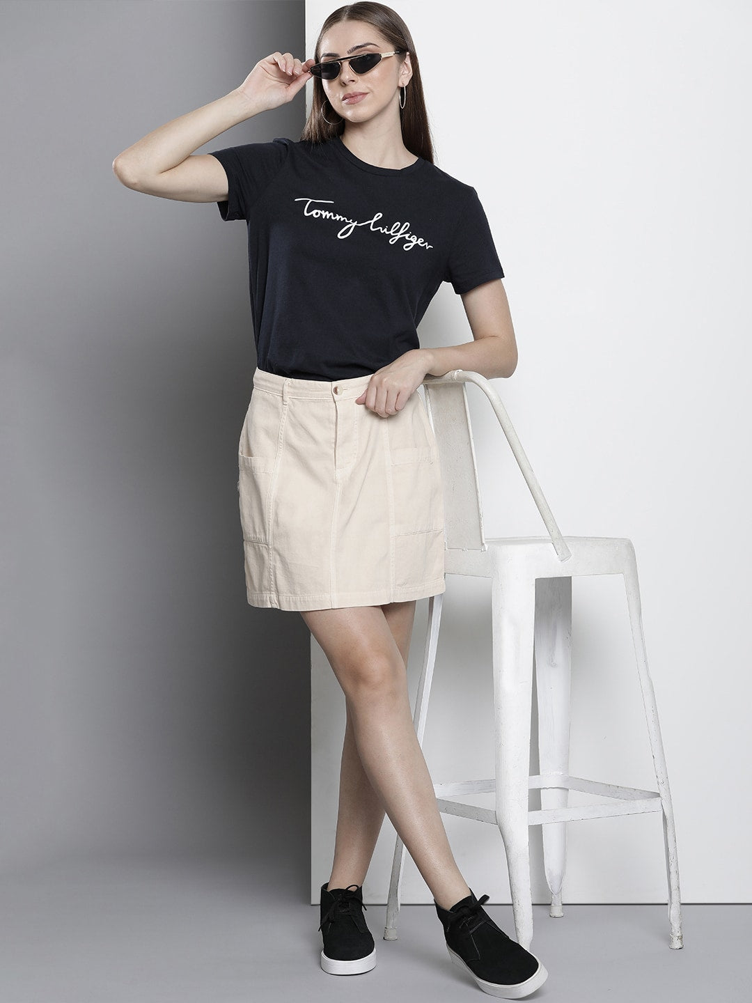 Iconic Logo Tees- T0mmy H!lfiger Women's T-Shirt