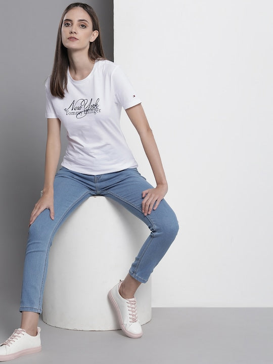 Iconic Logo Tees- T0mmy H!lfiger Women's T-Shirt